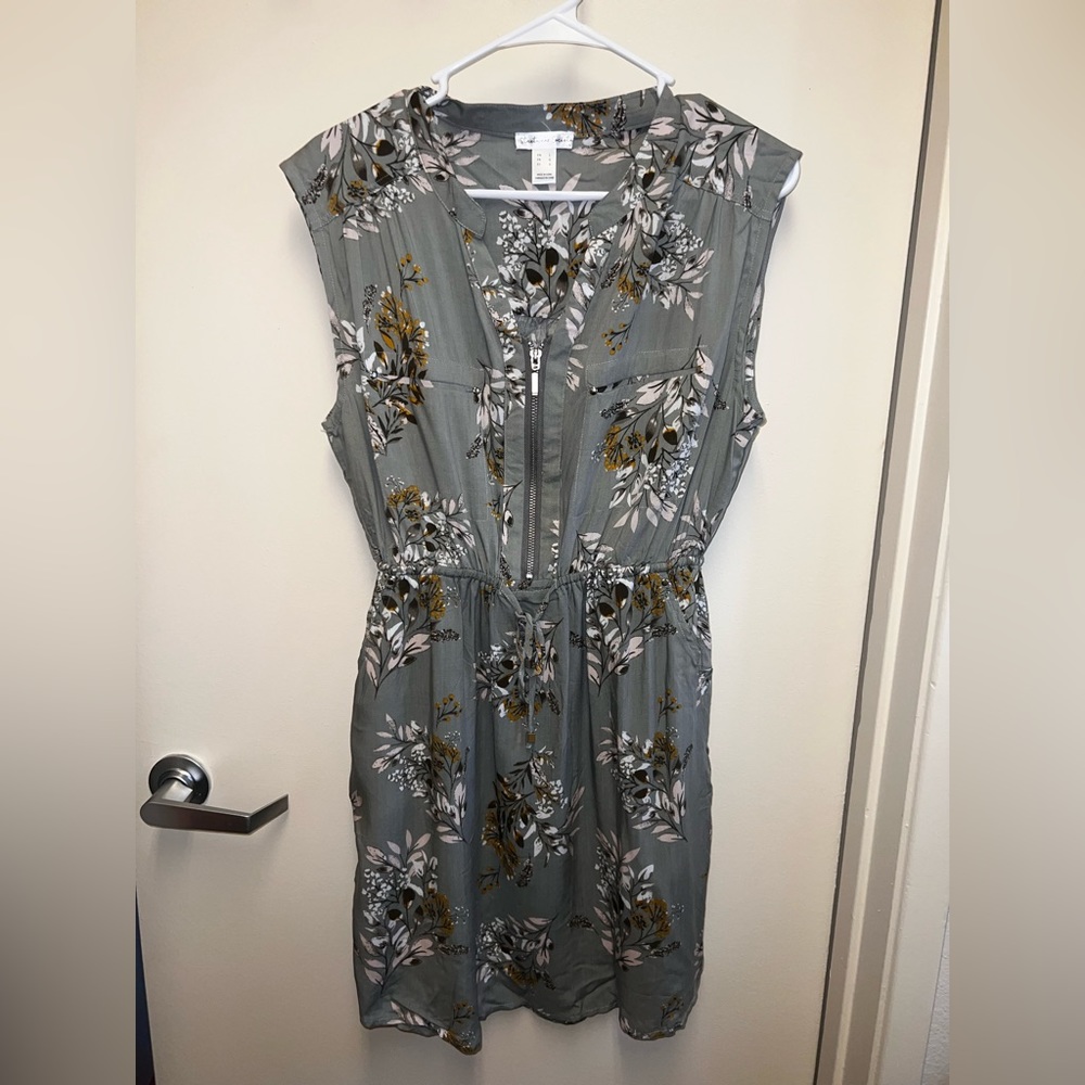 Sage floral dress with pockets